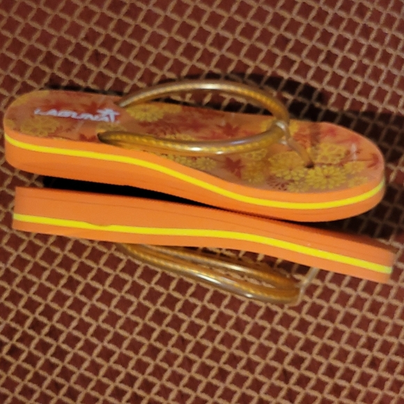 Laguna Flip Flops - Picture 3 of 5